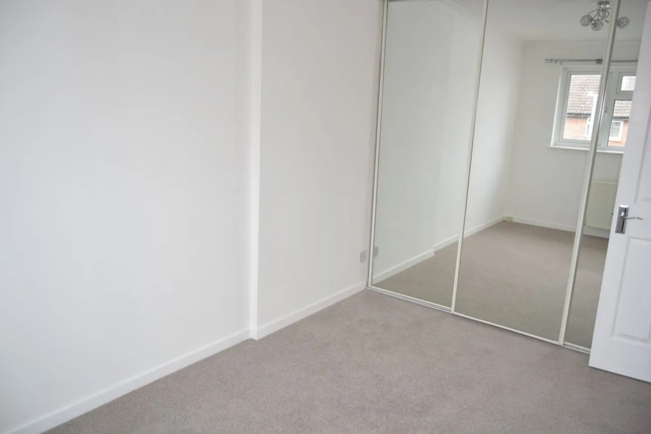 Nuthatch Close, Creekmoor, BH17, photo 7