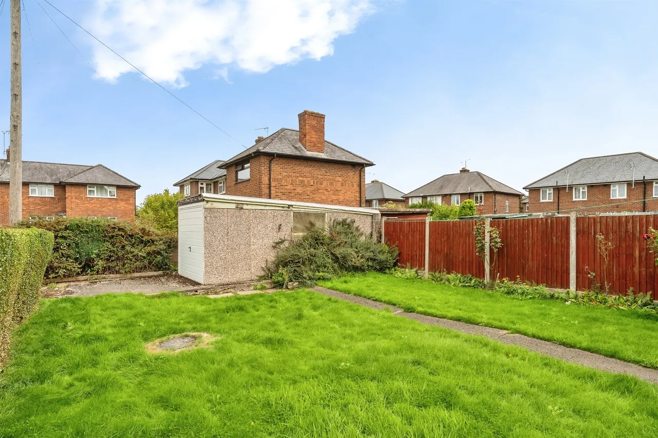 Victoria Road, Saltney, CH4, photo 16