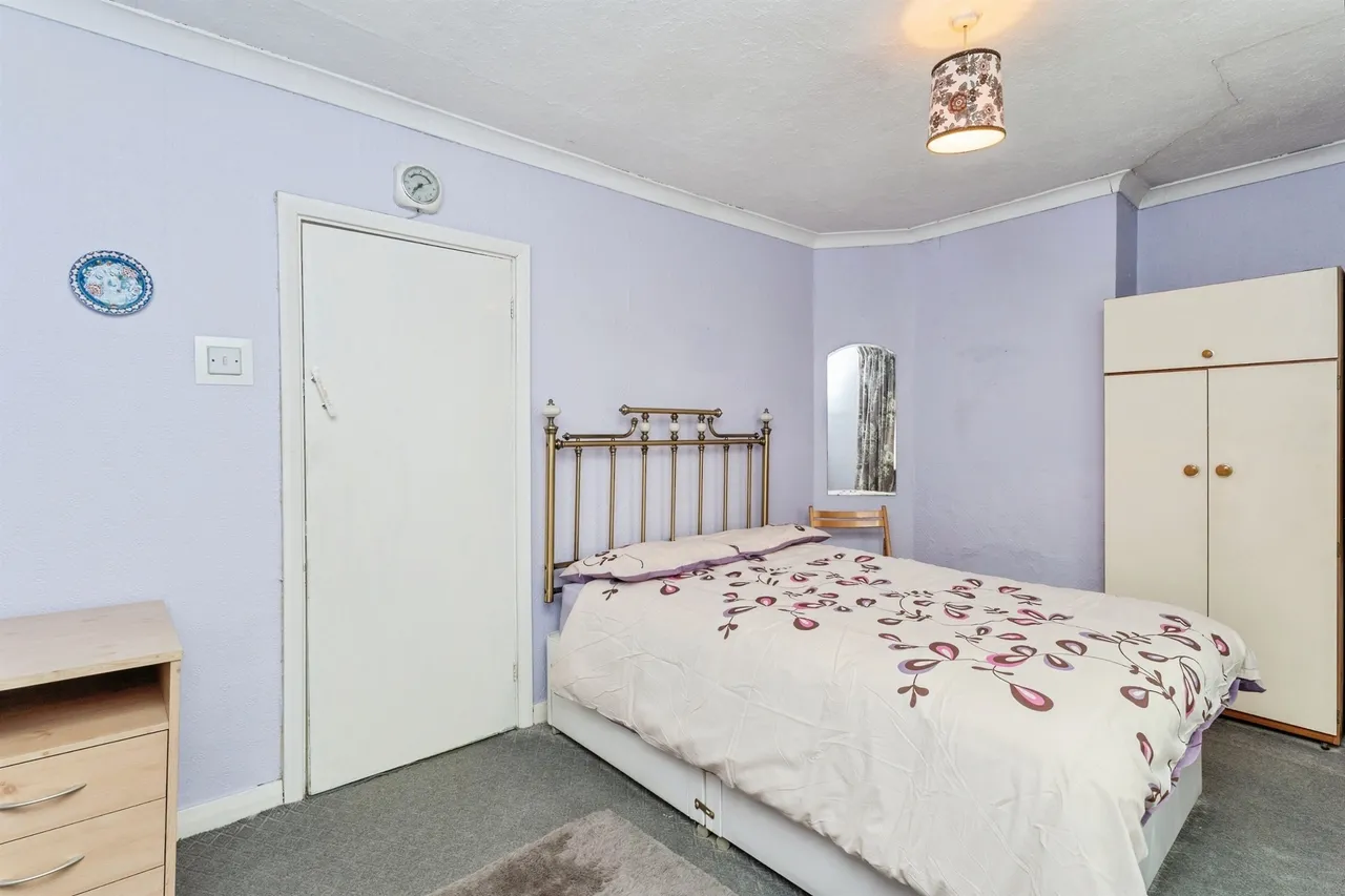 Victoria Road, Saltney, CH4, photo 8