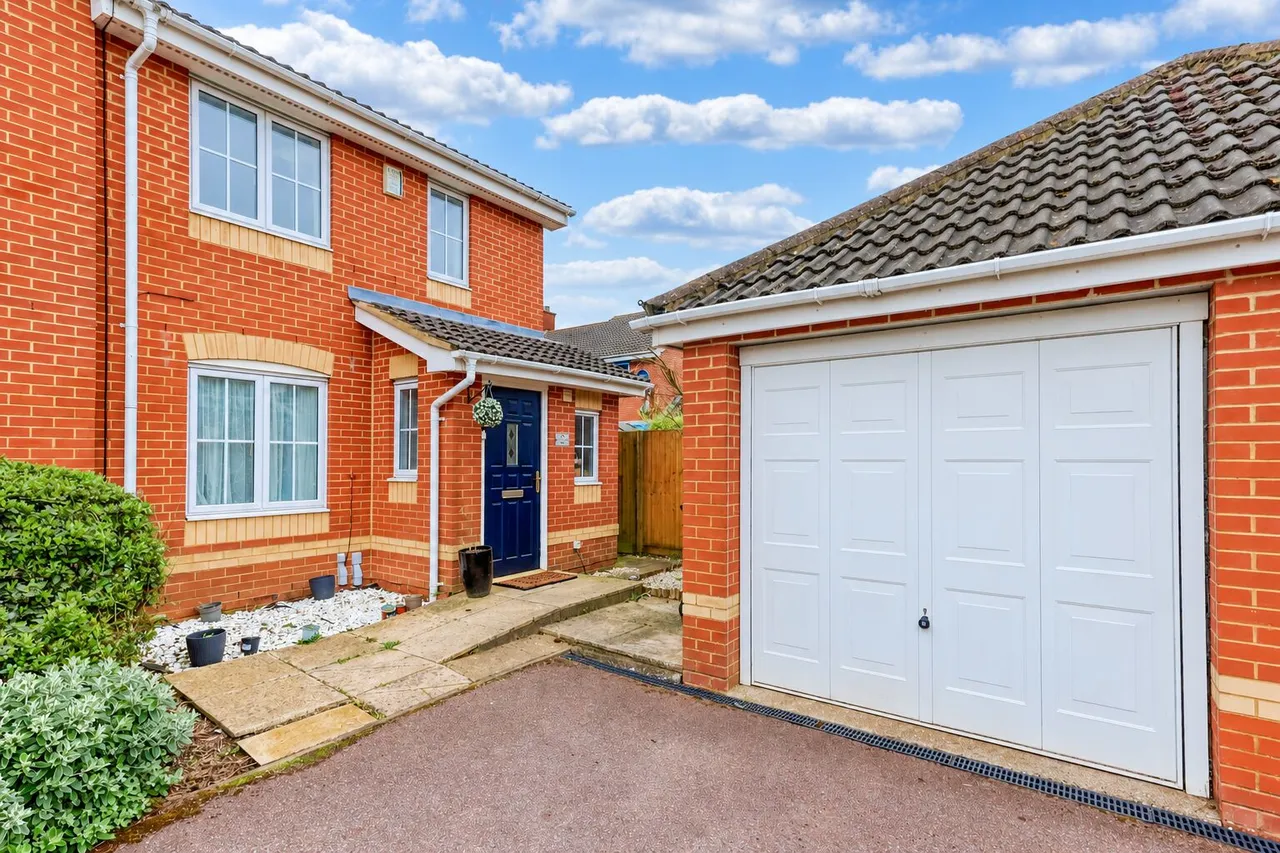3 bed house for sale, Hodges Mews, High Wycombe, HP12