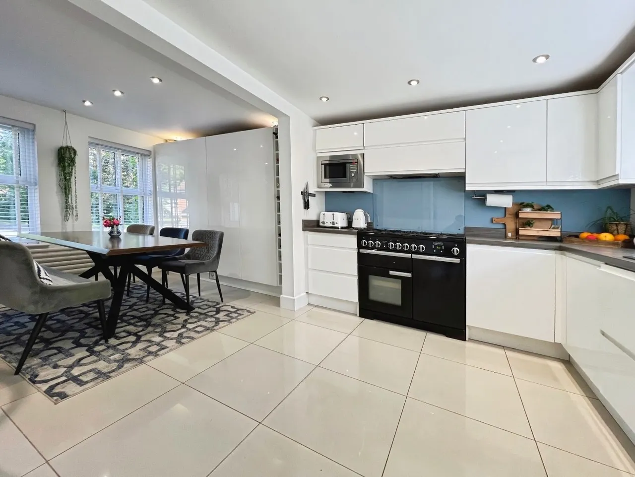 Chilcombe Drive, Priorslee, TF2, photo 2
