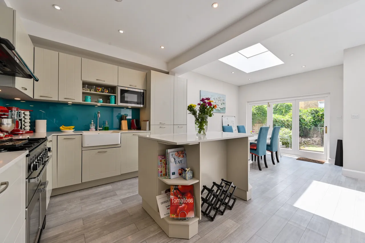 London, SW11, photo 6