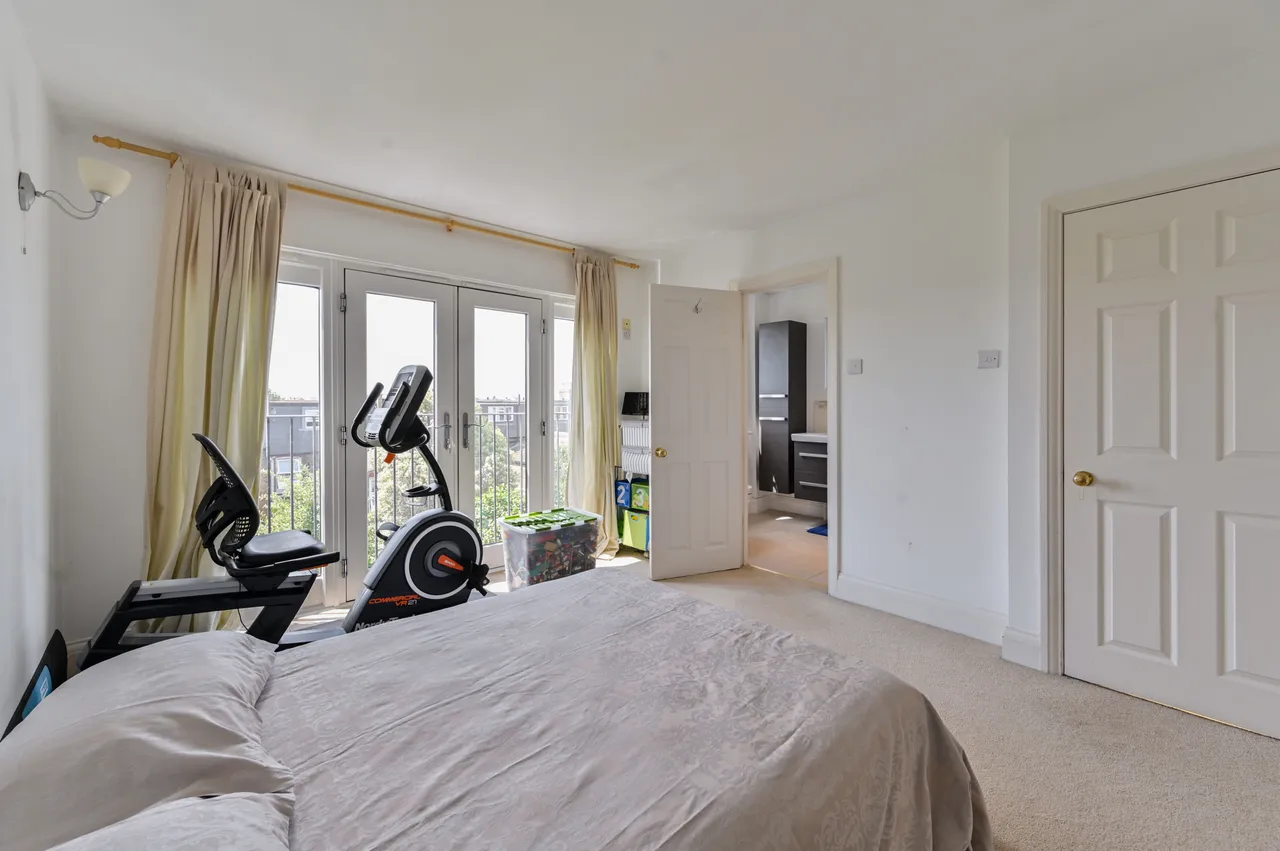 London, SW11, photo 10