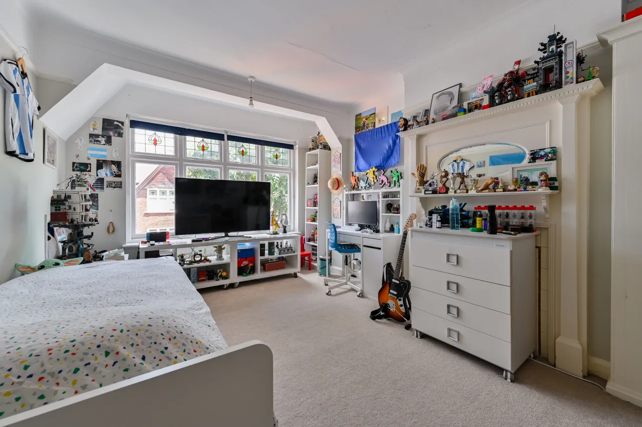 London, SW11, photo 11