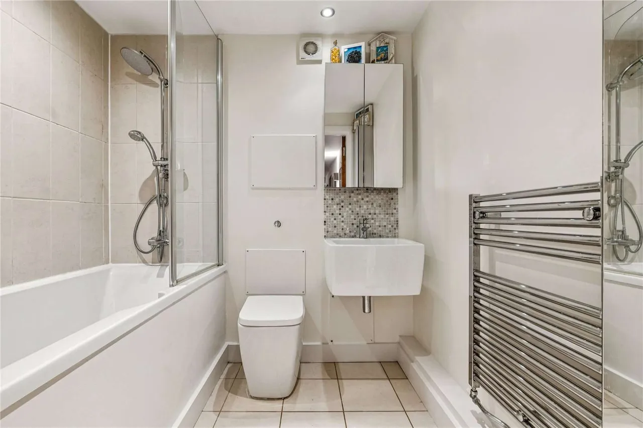 Balham Grove, London, SW12 8AZ, photo 12
