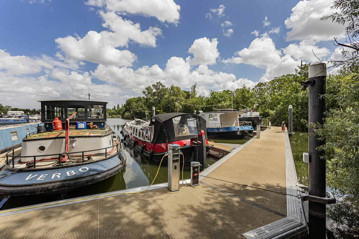 Shepperton, TW17, photo 19