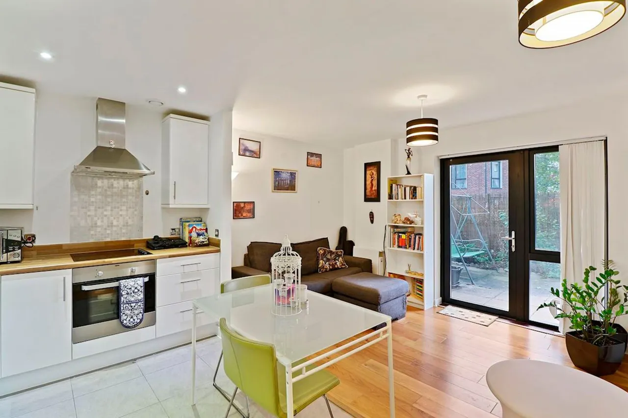 Williams Way, Wembley, HA0, photo 5