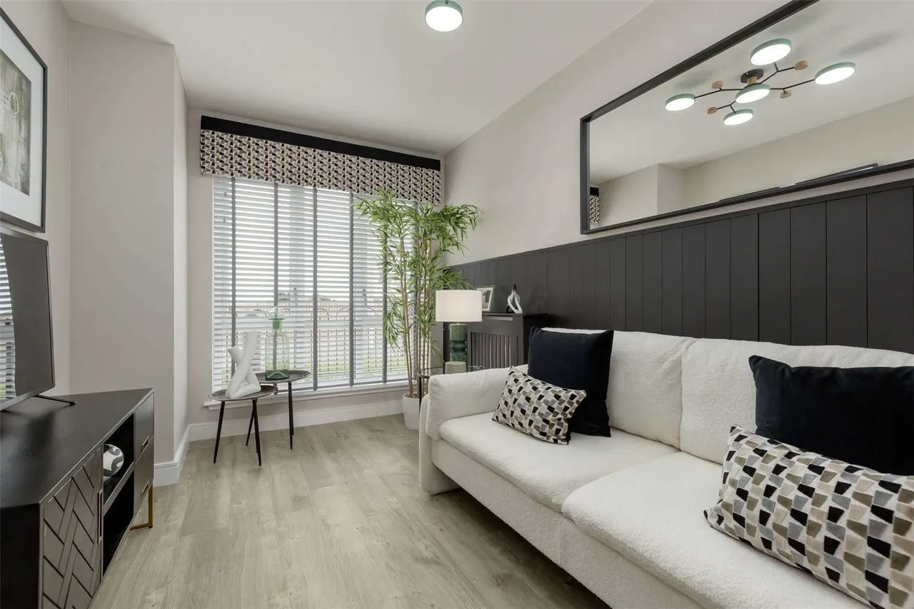 Glow Garren, Wellhall Road, Hamilton, ML3 9BZ, photo 8