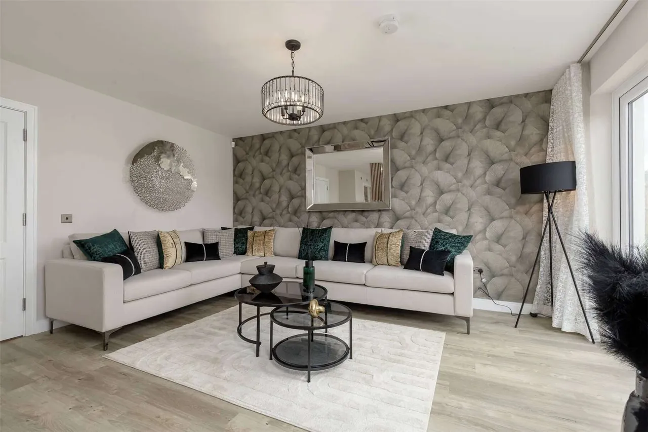 Glow Garren, Wellhall Road, Hamilton, ML3 9BZ, photo 5