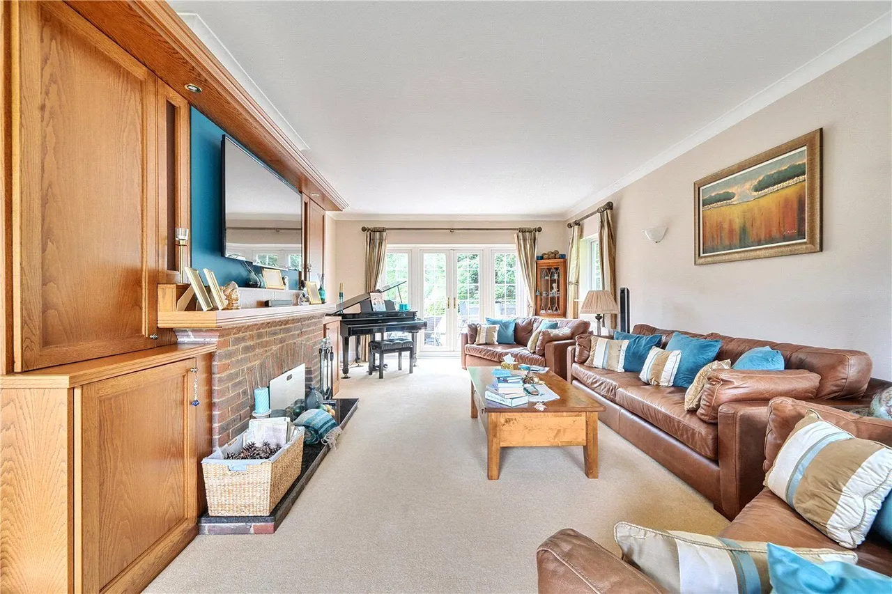 Kestrel Close, Ewshot, GU10, photo 3