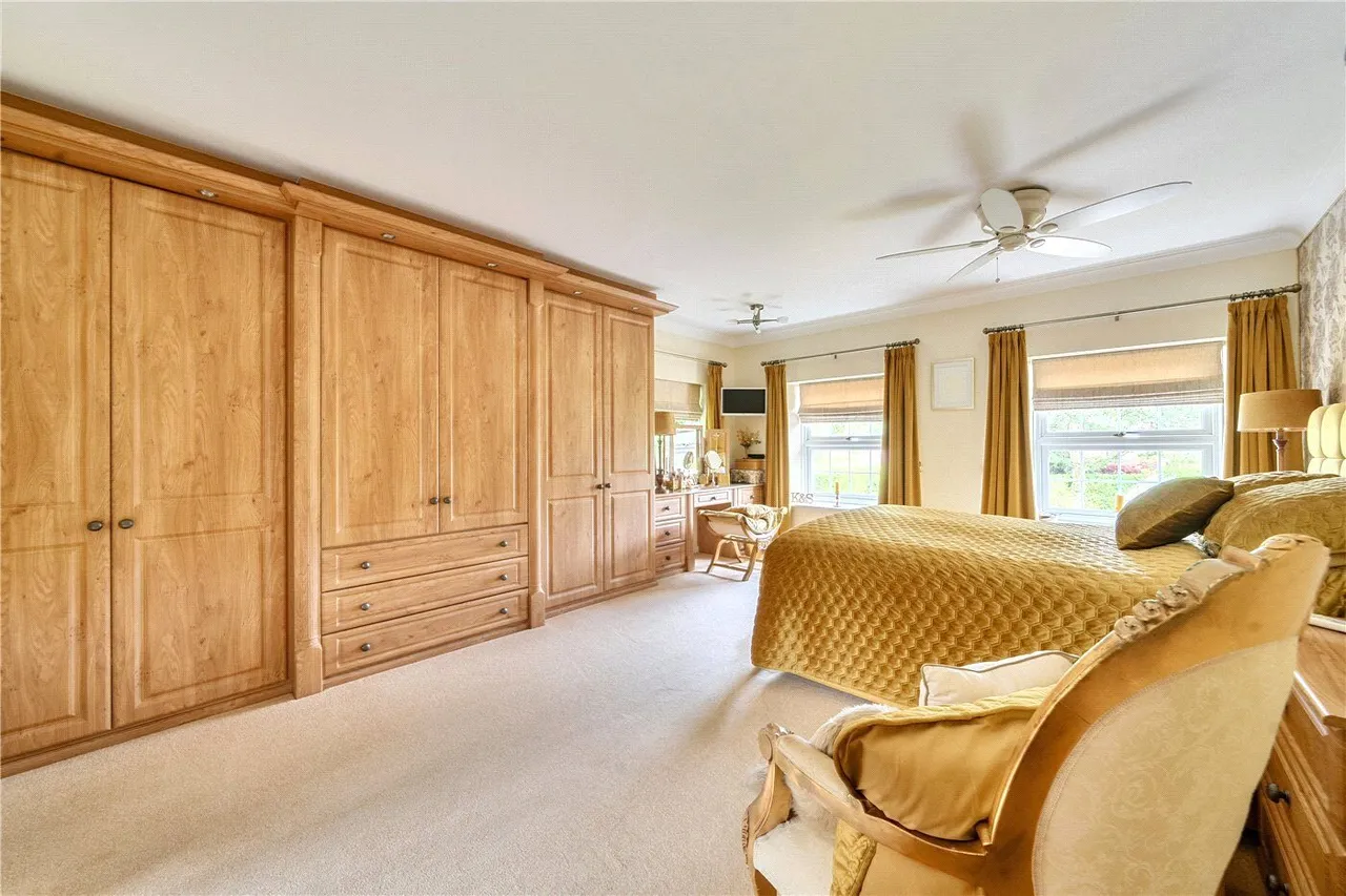 Kestrel Close, Ewshot, GU10, photo 7