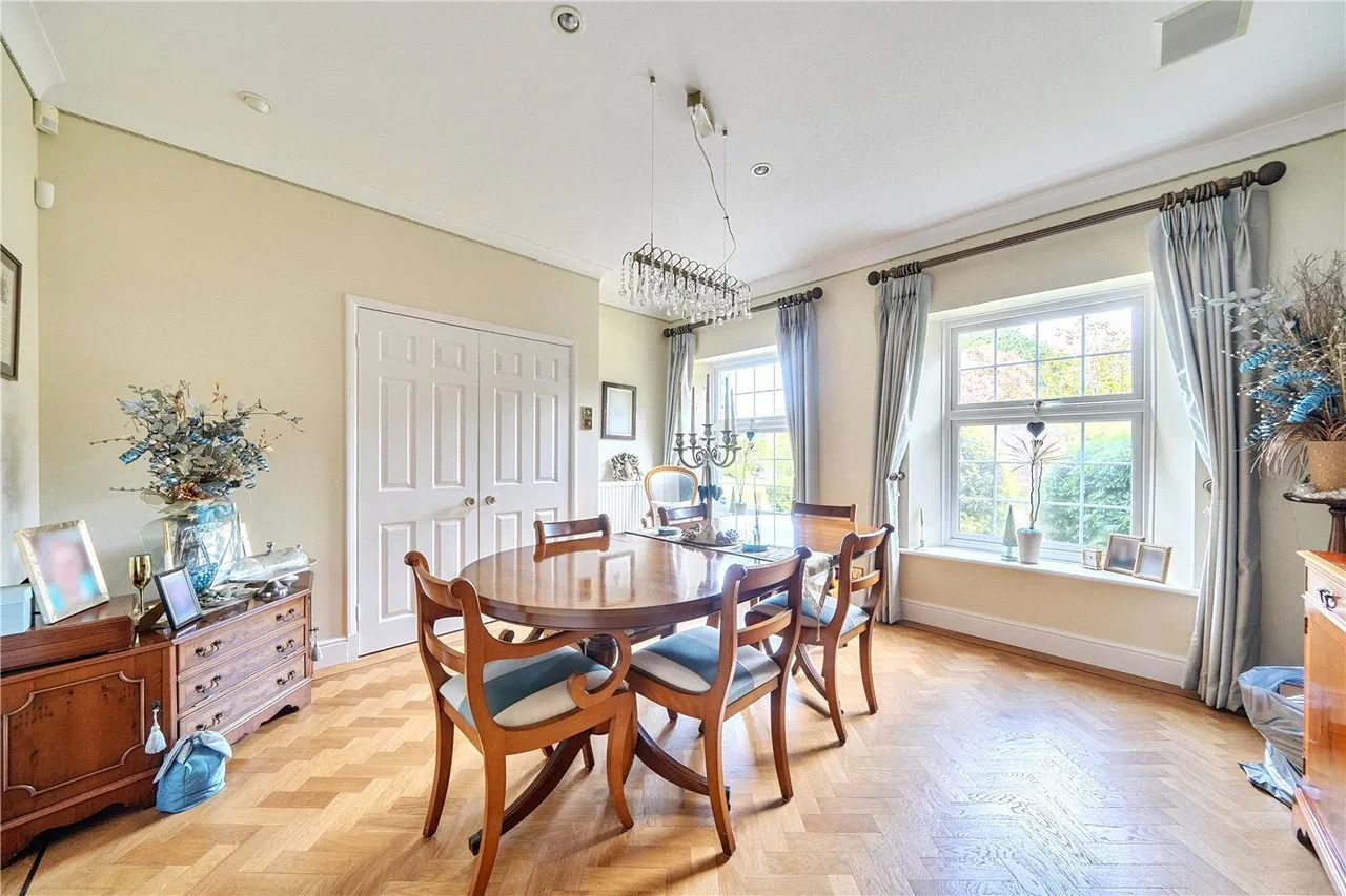 Kestrel Close, Ewshot, GU10, photo 4