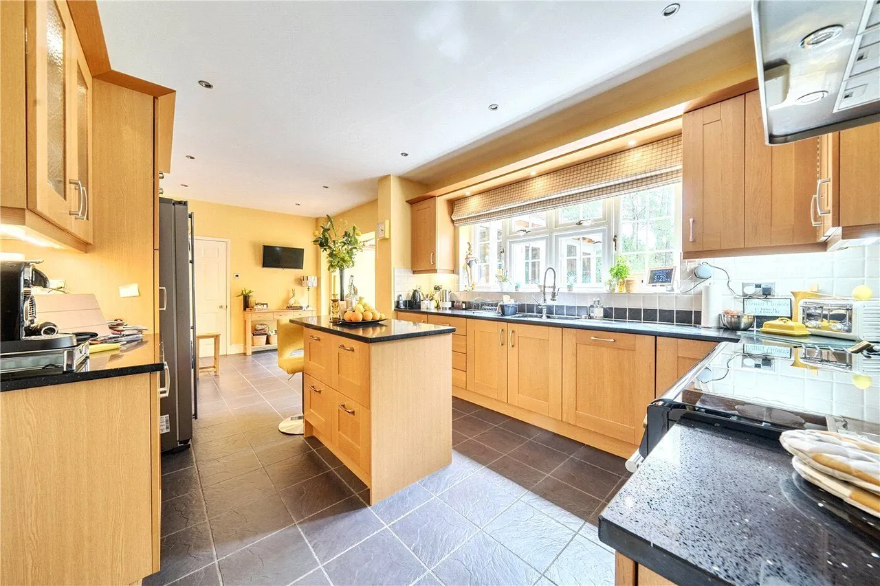 Kestrel Close, Ewshot, GU10, photo 6