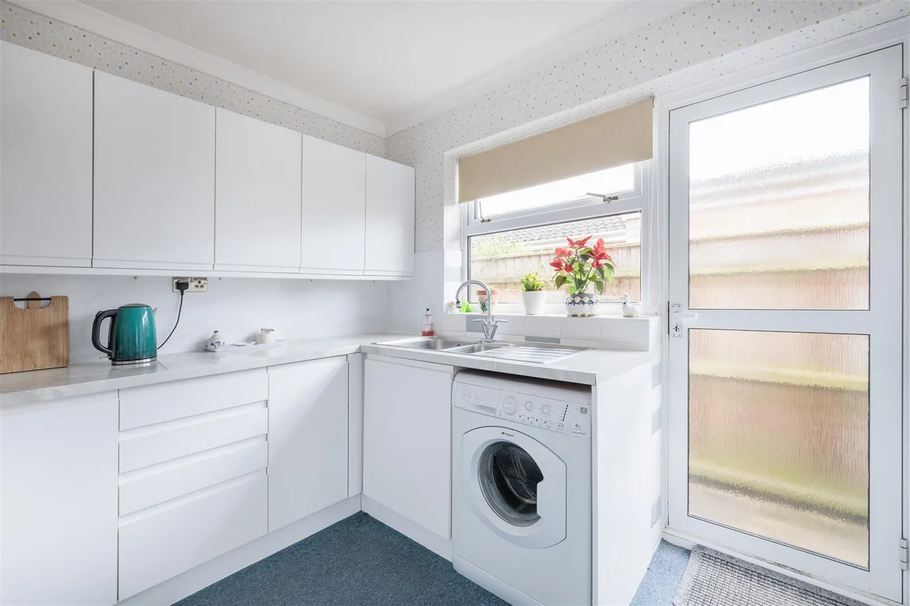 Babington Drive, Halesworth, IP19, photo 7