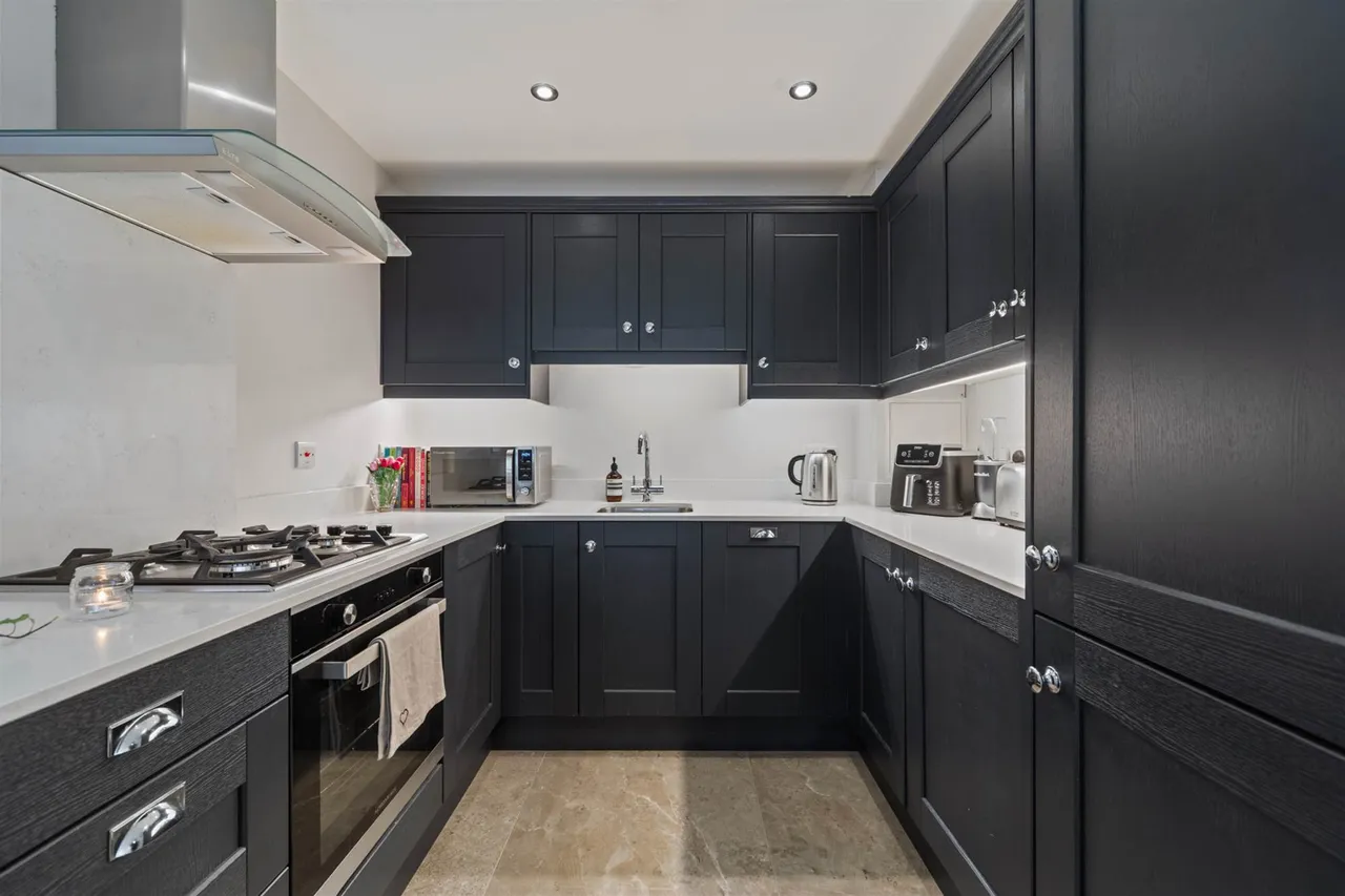 Castlehill Road, Belfast, BT4, photo 5