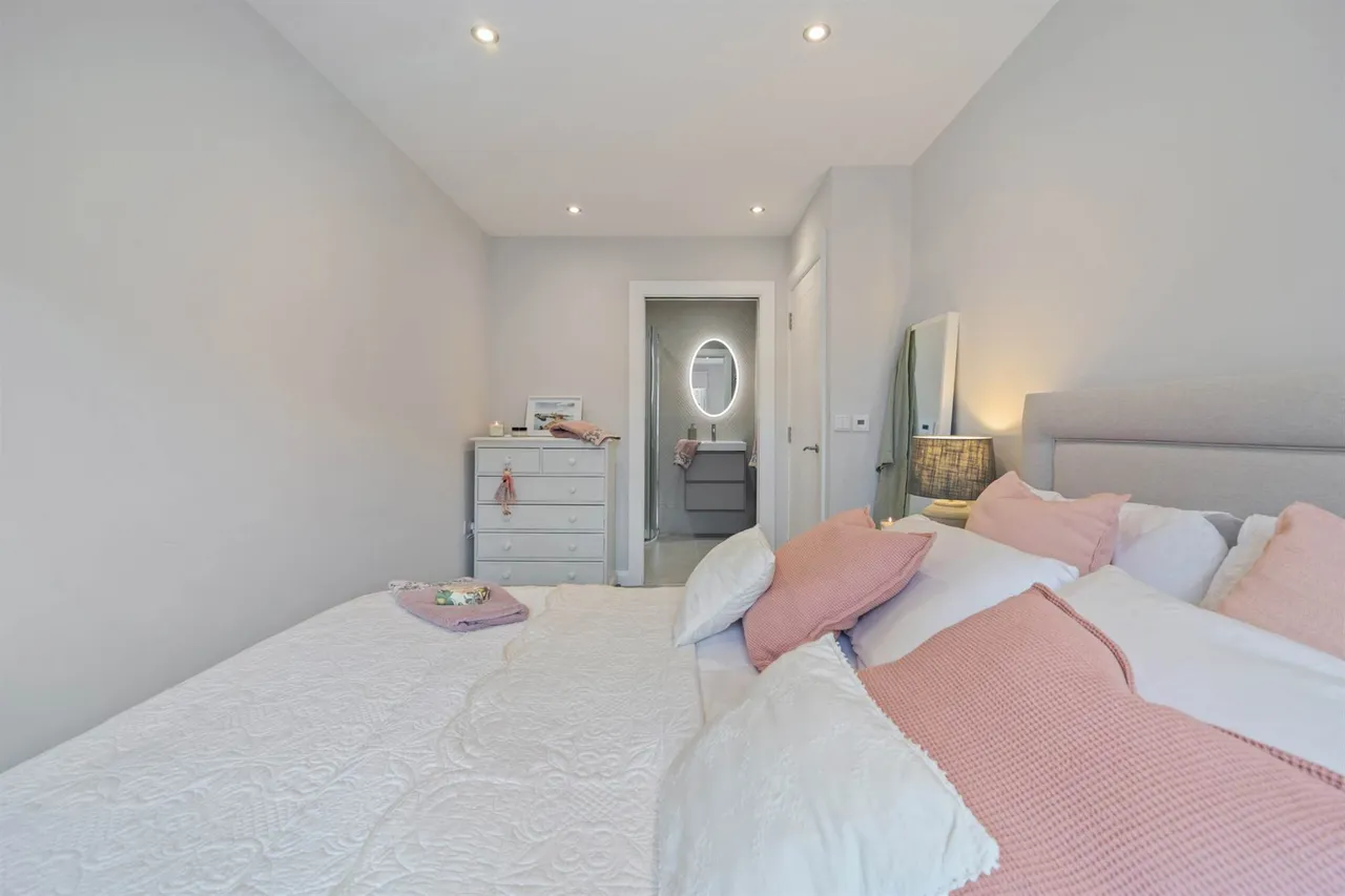 Castlehill Road, Belfast, BT4, photo 15