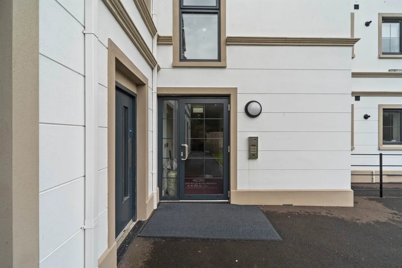 Castlehill Road, Belfast, BT4, photo 27