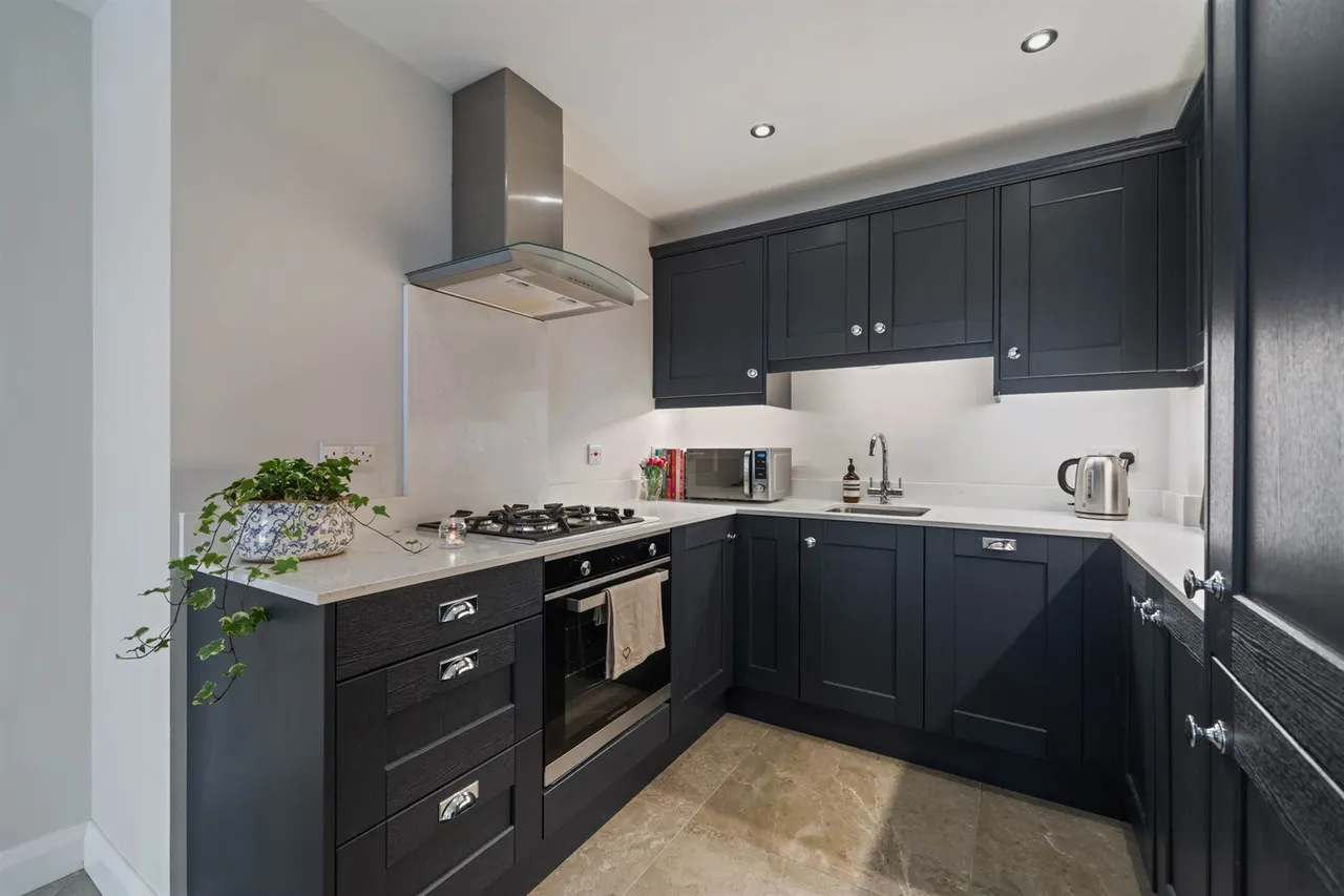 Castlehill Road, Belfast, BT4, photo 6