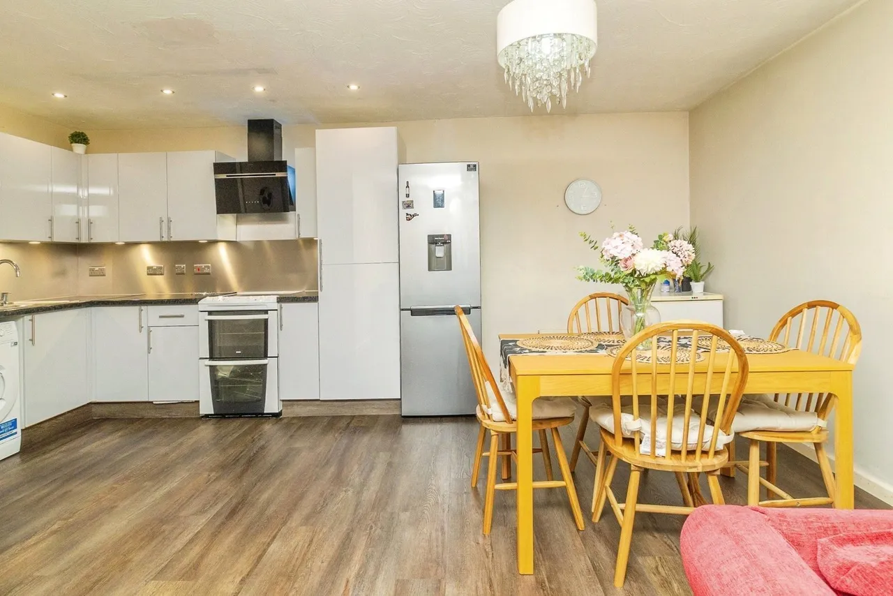 Moorgate, Leadenhall, Milton Keynes, Buckinghamshire, MK6, photo 8