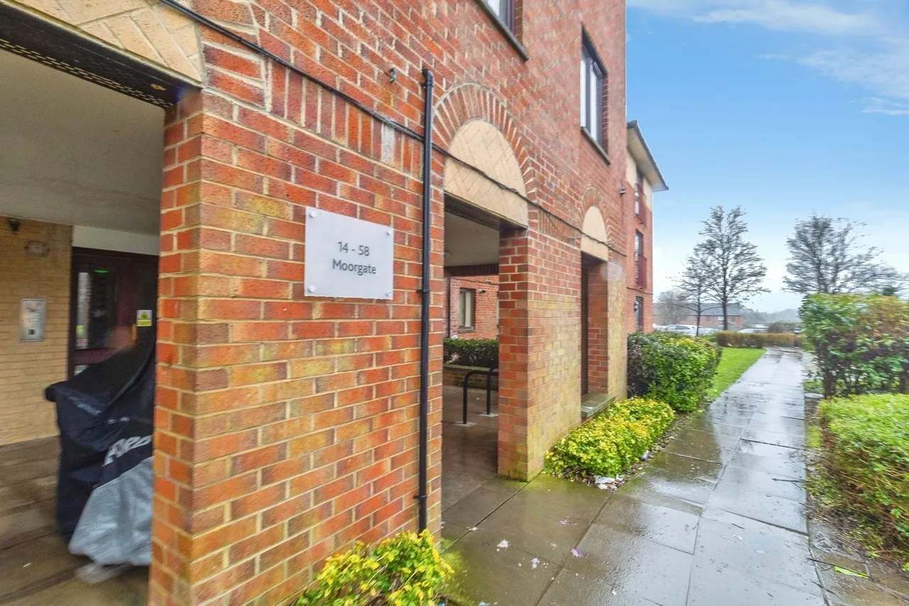 2 bed flat for sale — Moorgate, Leadenhall, Milton Keynes, Buckinghamshire, MK6