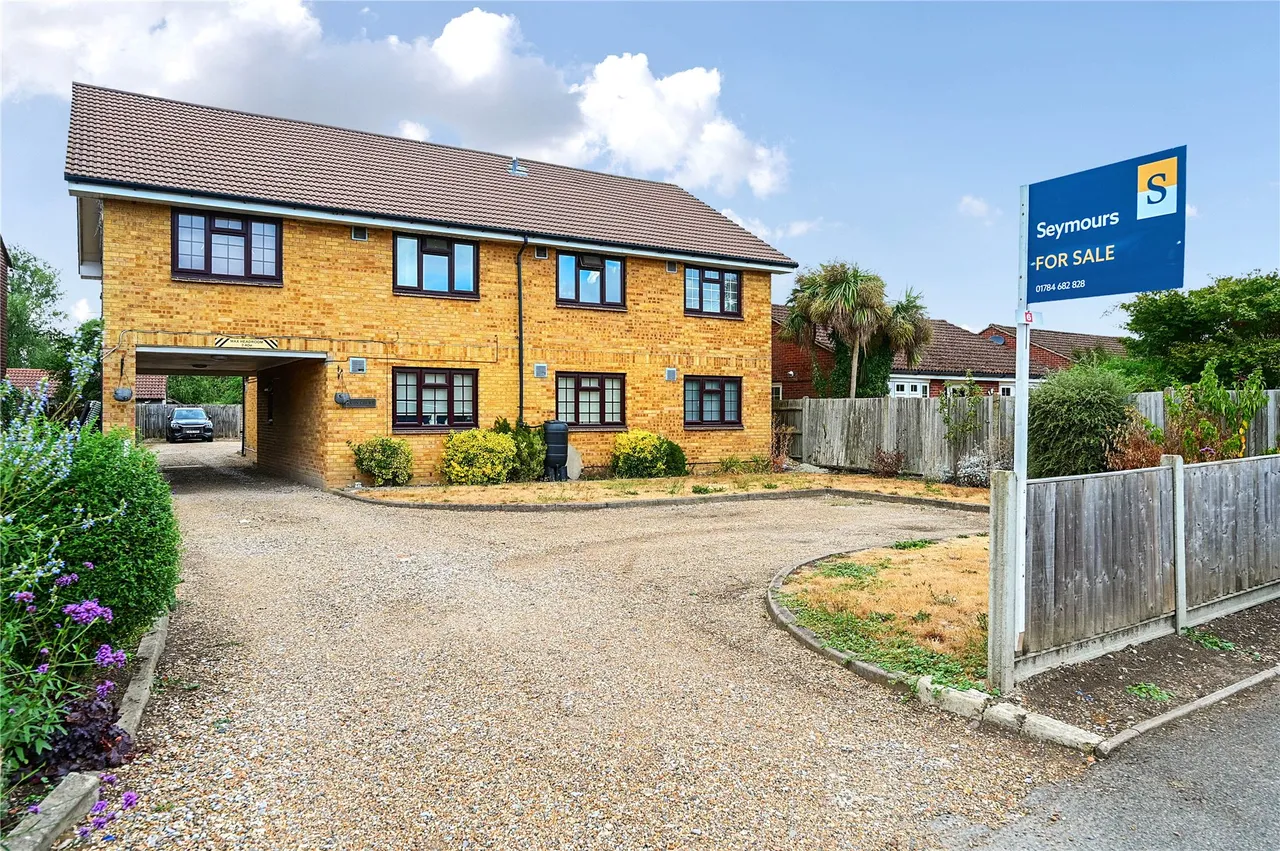 1 bed flat for sale, Hithermoor Road, Stanwell Moor, TW19