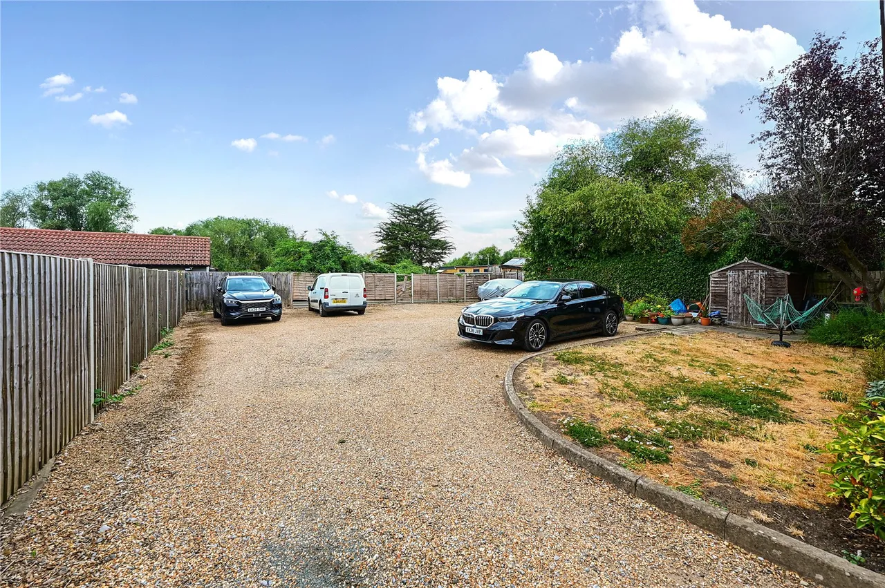 Hithermoor Road, Stanwell Moor, TW19, photo 8