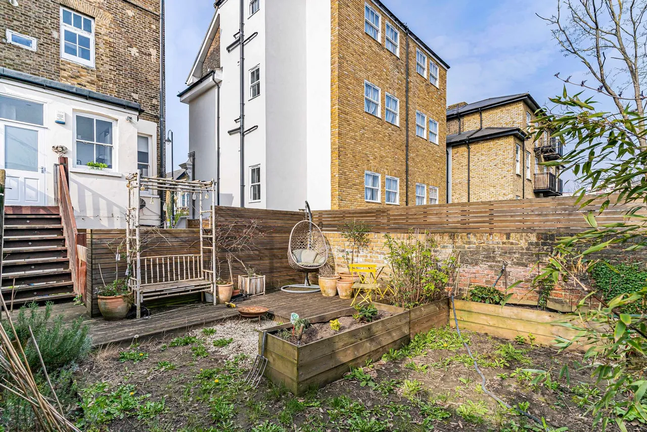 Selhurst Road, London, SE25, photo 19