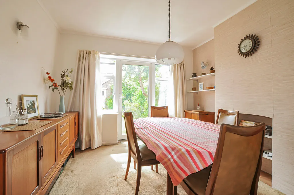 Oxford Road, Denham, UB9, photo 6