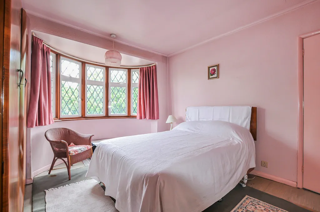 Oxford Road, Denham, UB9, photo 10
