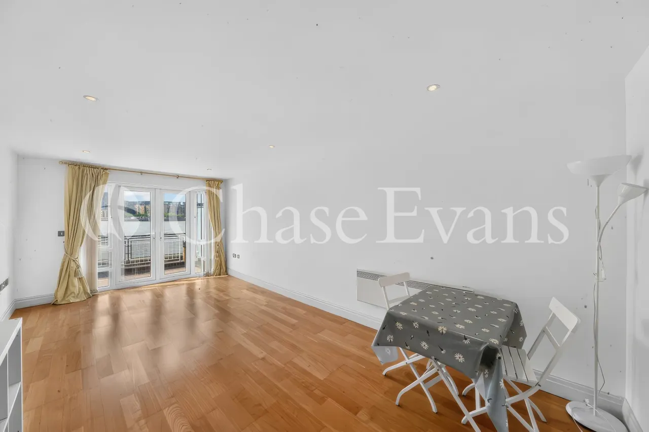 2 bed flat for sale — St Davids Square, Isle Of Dogs, London, E14