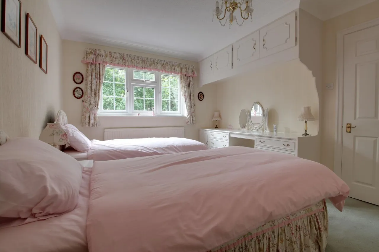 Glendower Park, Leeds, LS16, photo 10