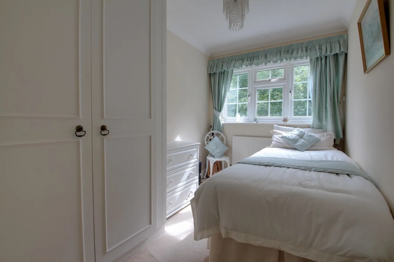 Glendower Park, Leeds, LS16, photo 11