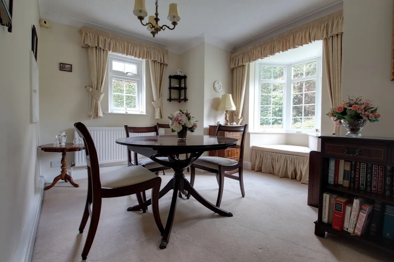 Glendower Park, Leeds, LS16, photo 7