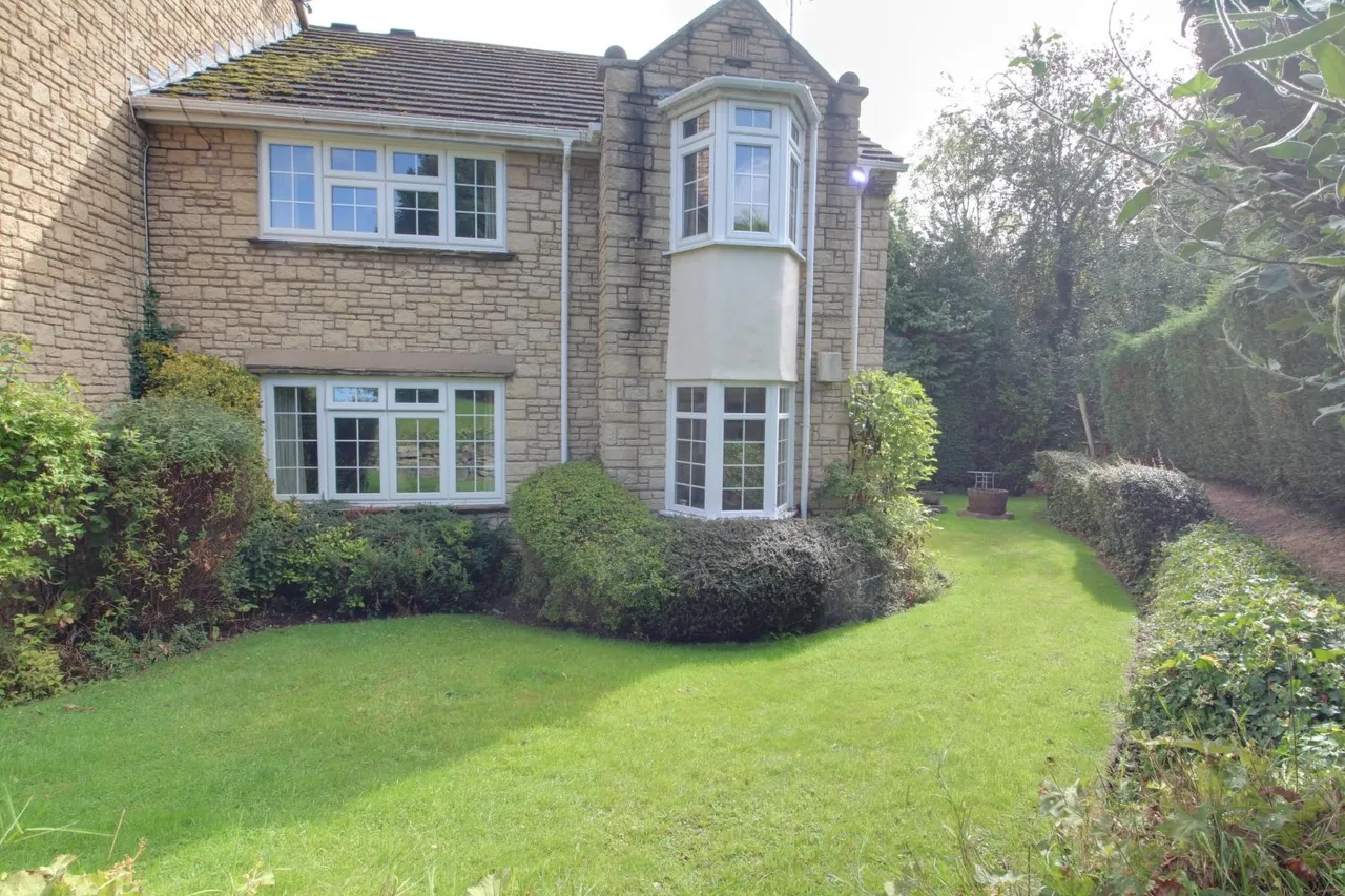 Glendower Park, Leeds, LS16, photo 4