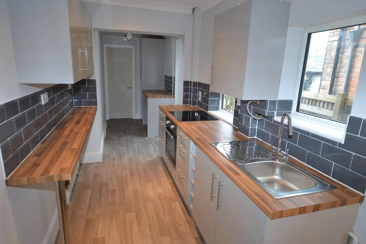 2 bed house to rent, Howe Street, Derby, DE22