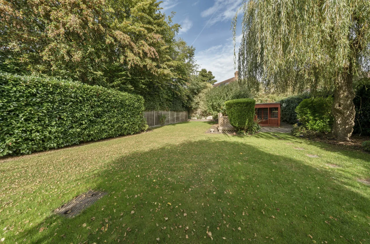 Portesbery Road, Camberley, Surrey, GU15 3TD, photo 17