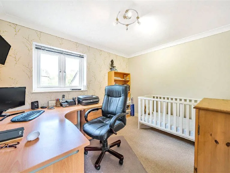 Portesbery Road, Camberley, Surrey, GU15 3TD, photo 12