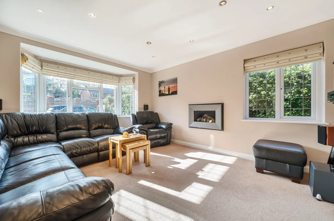 Portesbery Road, Camberley, Surrey, GU15 3TD, photo 6
