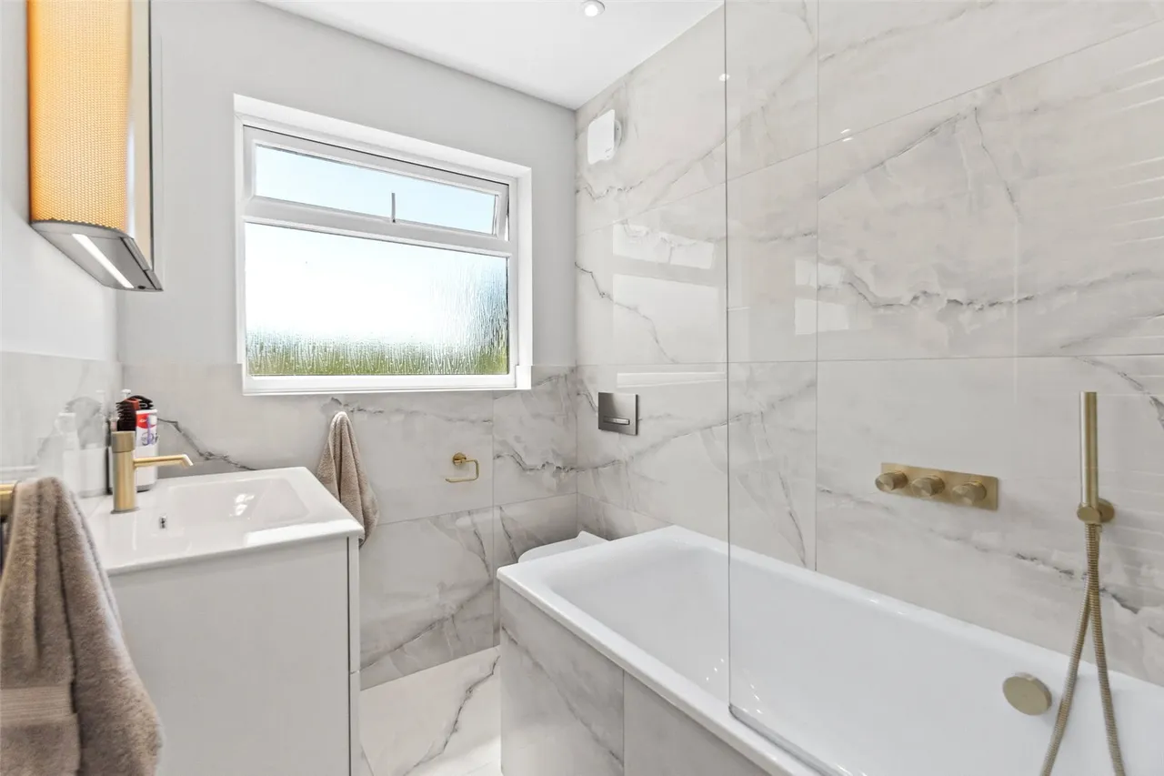 Sheringham Avenue, Twickenham, TW2 6AW, photo 8