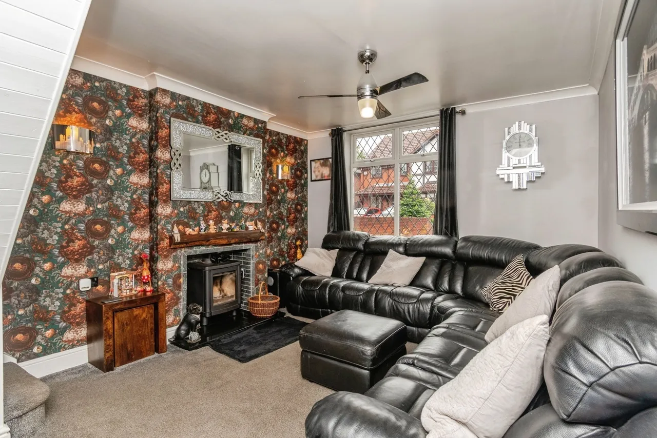 Chapel Street, Heath Hayes, Cannock, WS12, photo 2