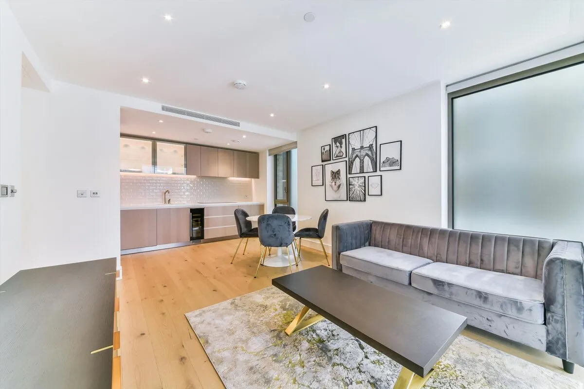 Prince of Wales Drive, Battersea, SW11, photo 3