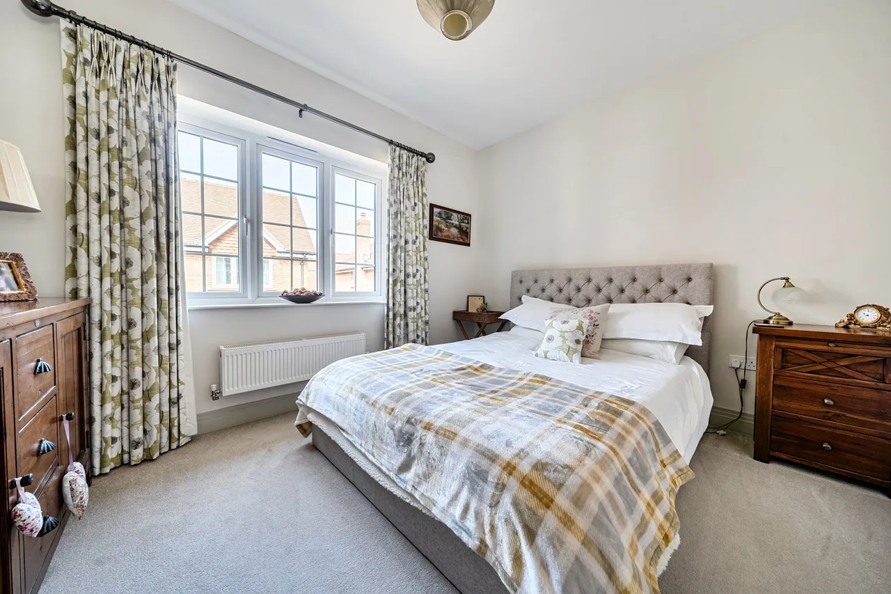 Oak Tree Close, Odiham, Hook, RG29 1FT, photo 15
