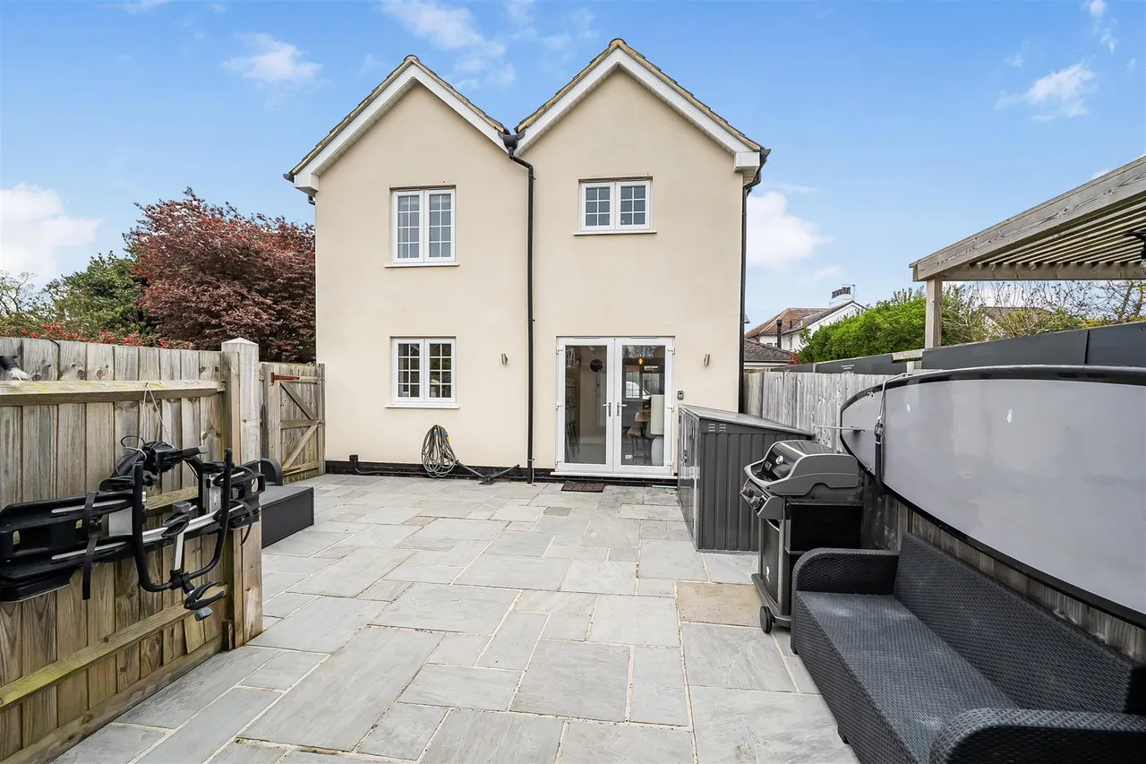 Newtown Road, Warsash, photo 4