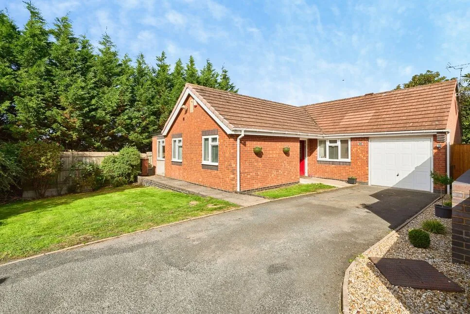 4 bed house for sale, Coton Road, Wolverhampton, WV4