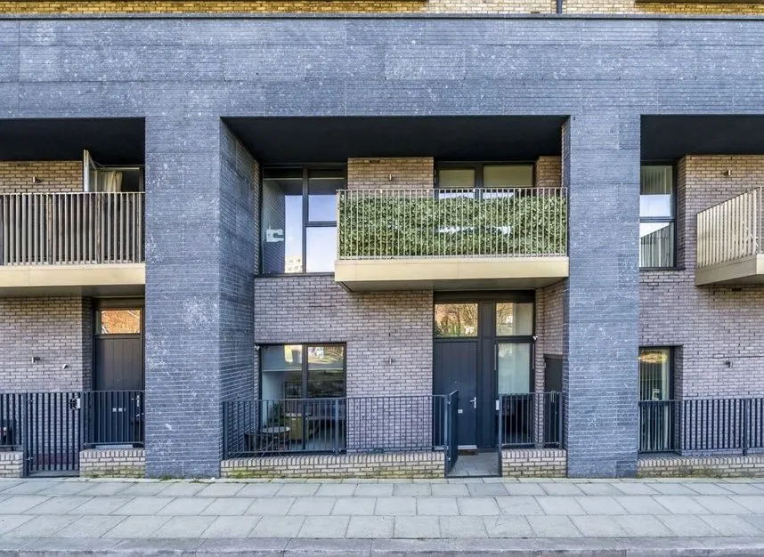 2 bed flat for sale — Corbet Gardens, Acton, W3