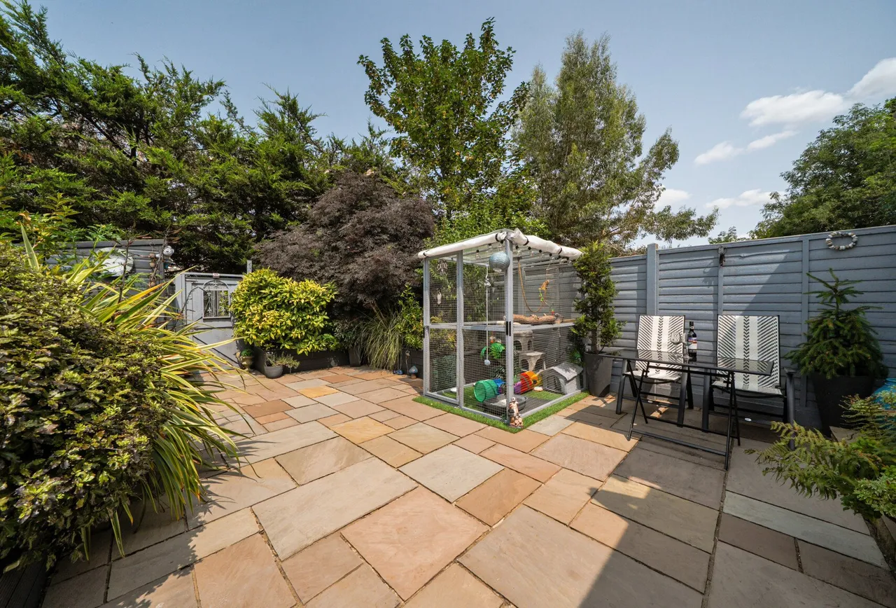 Blackhorse Place, South Gloucestershire, Mangotsfield, BS16 9AU, photo 2