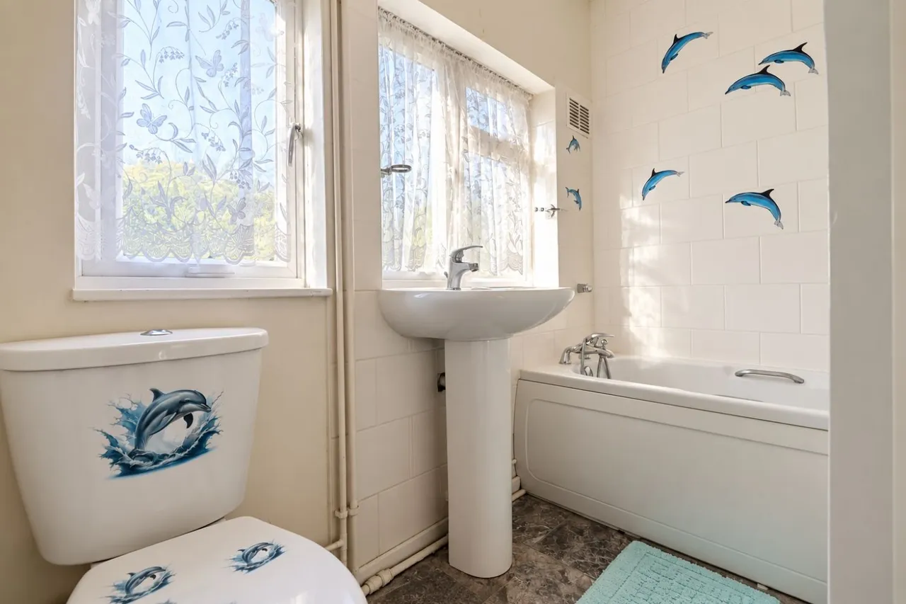 Boughton Avenue, Hayes, BR2, photo 8