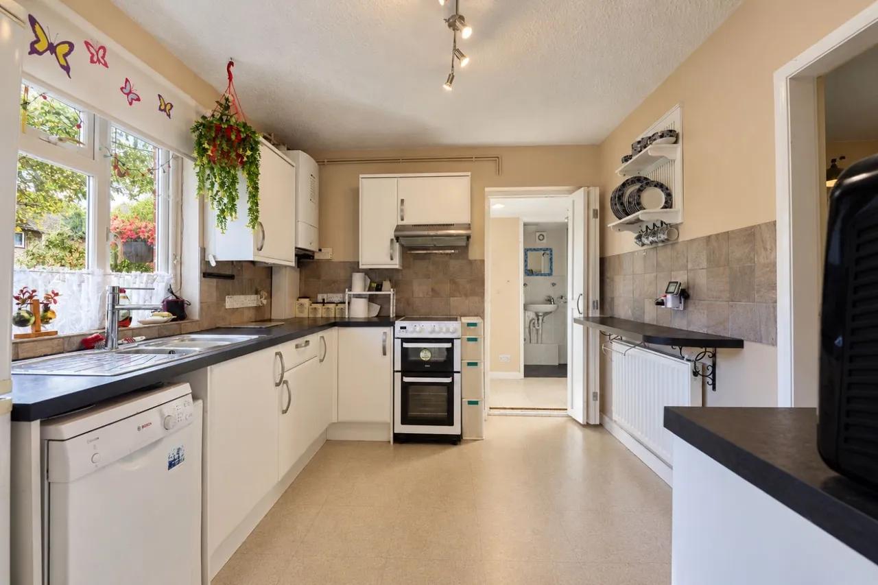 Boughton Avenue, Hayes, BR2, photo 6