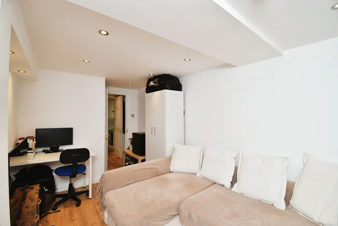 Pepper Street, London, E14, photo 11
