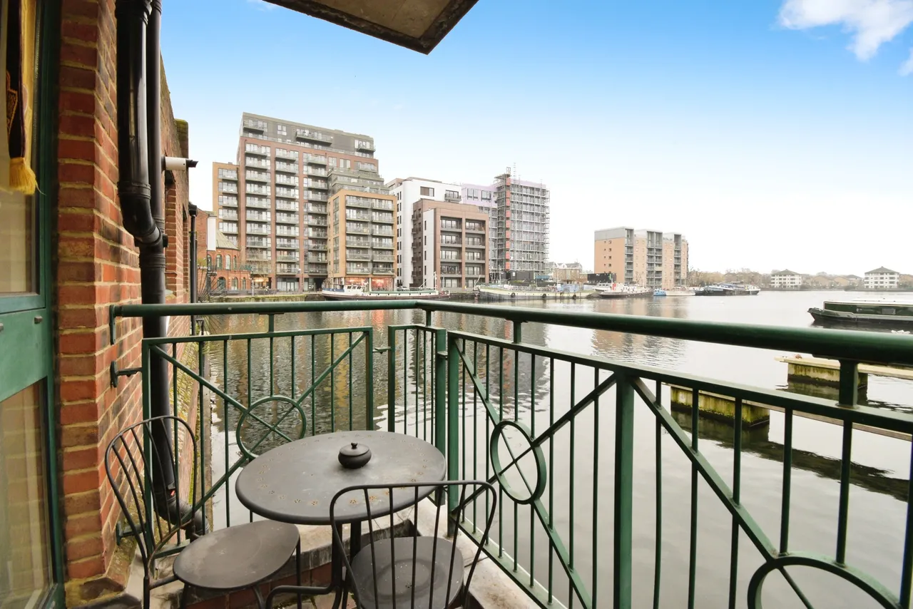 Pepper Street, London, E14, photo 2